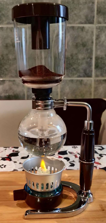 Coffee Syphon - brewing coffee Heisenberg style